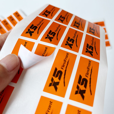 Grosir Stiker Kustom Label Pribadi Stiker Perekat Kertas Dilapisi Empat Warna Pencetakan Stiker Menarik