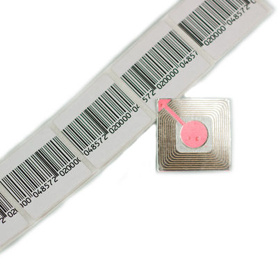 Anti Pencurian RF 4 * 4cm Soft Label Barcode Label Sticker Tag 8.2 MHz EAS Security Barcode Label Roll